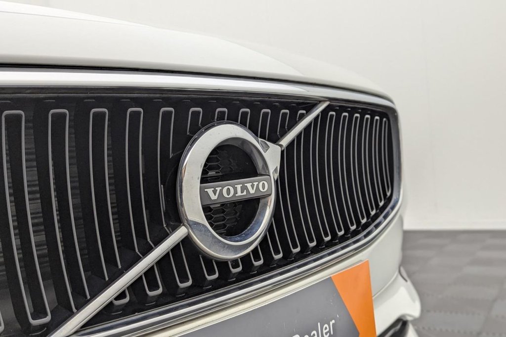 USED 2019 69 VOLVO S90 2.0 D4 Momentum Plus Saloon 4dr Diesel Auto Euro 6 (s/s) (190 ps) Sat Nav, Camera, DAB