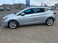USED 2017 67 VAUXHALL ASTRA 1.4i Turbo SRi Hatchback 5dr Petrol Manual Euro 6 (150 ps) 2 OWNERS FROM NEW* FULL SERVICE HISTORY* CRUISE / TRACTION CONTROL* LANE ASSIST* SPORT MODE* 6 SPEED* AIR CON* BLUETOOTH PHONE AND AUDIO* DAB* REMOTE CENTRAL LOCKING WITH 2 KEYS* ELECTRIC WINDOWS & MIRRORS* AUTOMATIC LIGHTS
