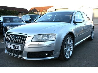 2007 AUDI S8