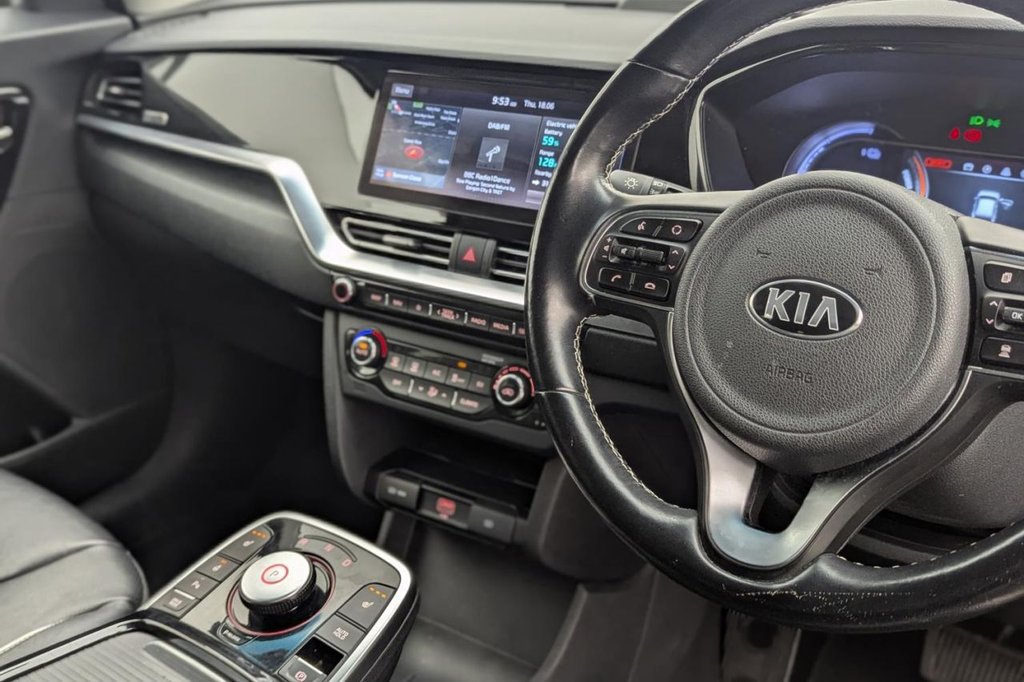USED 2021 70 KIA NIRO 64kWh 3 SUV 5dr Electric Auto (201 bhp) Car Play, Sat Nav, Camera