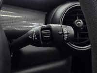 USED 2019 19 MINI HATCH 1.5 Cooper Classic Hatchback 3dr Petrol Steptronic Euro 6 (s/s) (136 ps) interior lighting