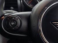 USED 2019 19 MINI HATCH 1.5 Cooper Classic Hatchback 3dr Petrol Steptronic Euro 6 (s/s) (136 ps) interior lighting