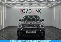 USED 2019 19 MINI HATCH 1.5 Cooper Classic Hatchback 3dr Petrol Steptronic Euro 6 (s/s) (136 ps) interior lighting