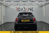 USED 2019 19 MINI HATCH 1.5 Cooper Classic Hatchback 3dr Petrol Steptronic Euro 6 (s/s) (136 ps) interior lighting