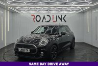 USED 2019 19 MINI HATCH 1.5 Cooper Classic Hatchback 3dr Petrol Steptronic Euro 6 (s/s) (136 ps) interior lighting