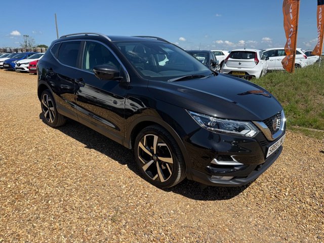 View our Nissan Qashqai 1.3 DIG-T Tekna SUV 5dr Petrol Manual Euro 6 (s/s) (140 ps)