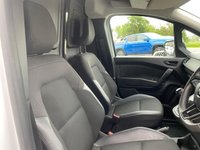 USED 2023 73 RENAULT KANGOO  ML19 L1 START VAN MWB 1.3 Tce Petrol  One Company Owner, 23000 Miles, Good spec With Air Con, Twin Side Loading Doors &  Ply Lining!