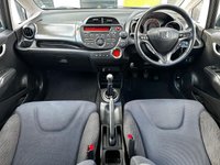 USED 2015 15 HONDA JAZZ 1.4 i-VTEC EX Hatchback 5dr Petrol Manual Euro 5 (99 ps) Comprehensive Service History  |  Set of 2 Keys