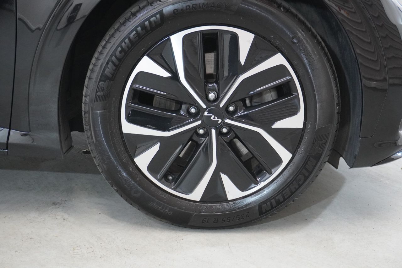2023 KIA EV6 77.4kWh GT-Line Hatchback 5dr Electric Auto (225 bhp) - vehicle photo 3 for sale on PureCar