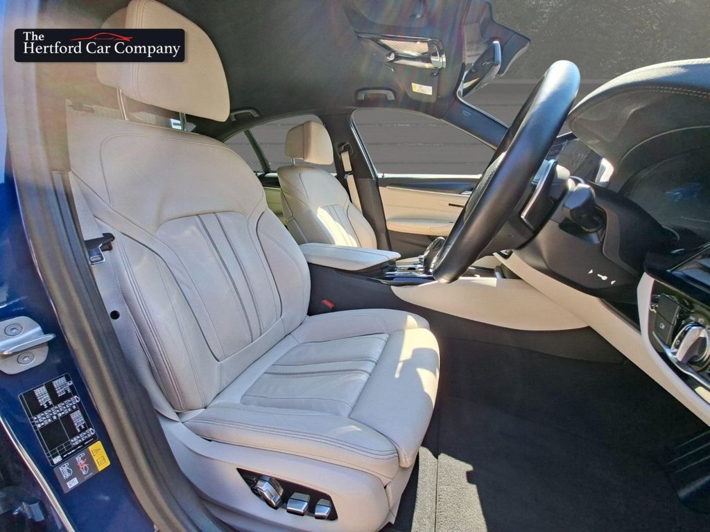 2021 BMW 5 Series thumbnail 12