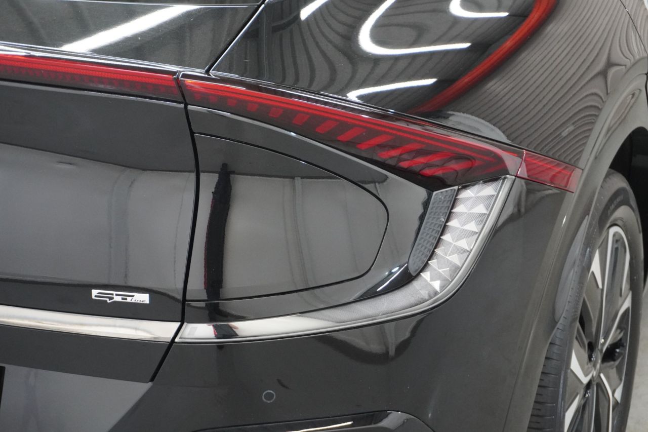 2022 KIA EV6 77.4kWh GT-Line Hatchback 5dr Electric Auto (225 bhp) - vehicle photo 15 for sale on PureCar