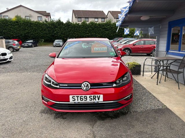 View our VOLKSWAGEN GOLF