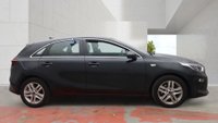 USED 2019 19 KIA CEED 1.0 T-GDi ECO 2 Hatchback 5dr Petrol Manual Euro 6 (s/s) (118 bhp)+2 KEYS+1 FORMER KEEPER+ALLOYS+FSH 6 STAMPS+BLUETOOTH+MEDIA+AIRCON+USB+AUX+DAB+NAV+CRUISE 2 KEYS+1 FORMER KEEPER+ALLOYS+FSH 6 STAMPS+BLUETOOTH+MEDIA+AIRCON+USB+AUX+DAB+NAV+CRUISE+HPI CLEAR