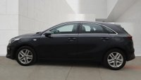 USED 2019 19 KIA CEED 1.0 T-GDi ECO 2 Hatchback 5dr Petrol Manual Euro 6 (s/s) (118 bhp)+2 KEYS+1 FORMER KEEPER+ALLOYS+FSH 6 STAMPS+BLUETOOTH+MEDIA+AIRCON+USB+AUX+DAB+NAV+CRUISE 2 KEYS+1 FORMER KEEPER+ALLOYS+FSH 6 STAMPS+BLUETOOTH+MEDIA+AIRCON+USB+AUX+DAB+NAV+CRUISE+HPI CLEAR