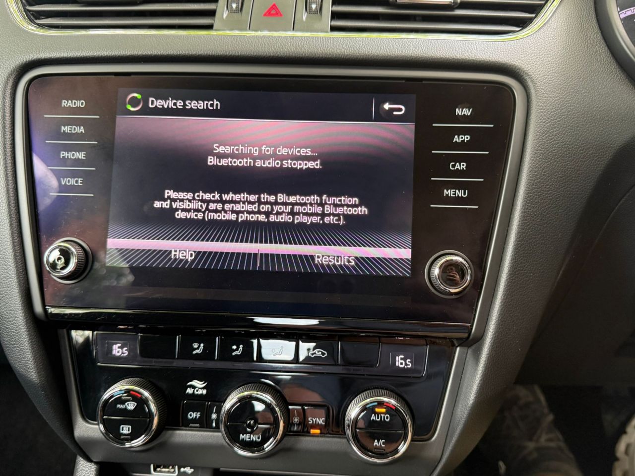 2020 SKODA OCTAVIA 1.0 TSI GPF SE Technology Hatchback 5dr Petrol Manual Euro 6 (s/s) (115 ps) - vehicle photo 25 for sale on PureCar