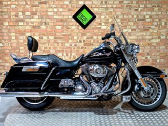 2009 HARLEY-DAVIDSON ROAD KING
