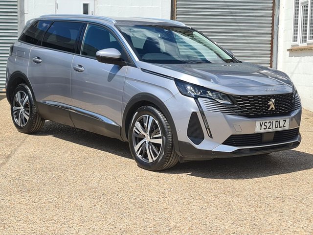 View our PEUGEOT 5008