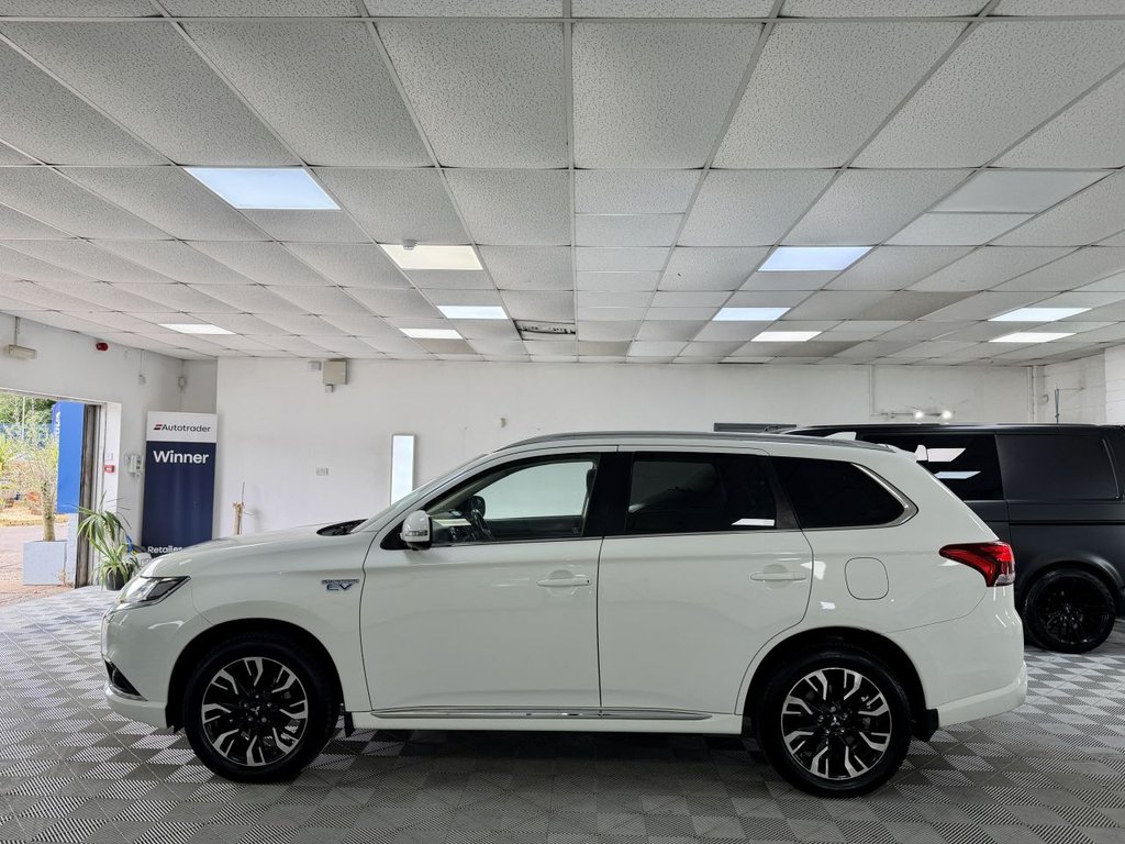 USED 2016 16 MITSUBISHI OUTLANDER 2.0h 12kWh GX4h SUV 5dr Petrol Plug-in Hybrid CVT 4WD Euro 6 (s/s) (200 ps) 
