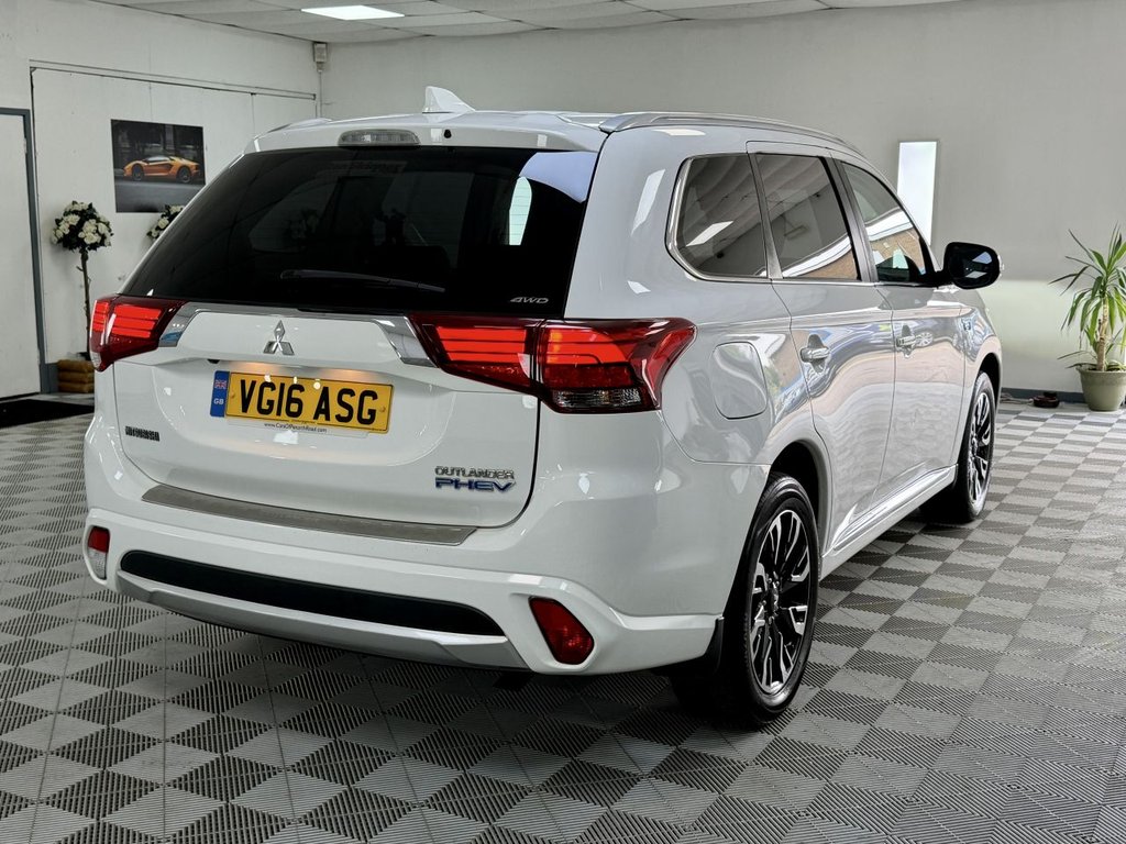 USED 2016 16 MITSUBISHI OUTLANDER 2.0h 12kWh GX4h SUV 5dr Petrol Plug-in Hybrid CVT 4WD Euro 6 (s/s) (200 ps) 