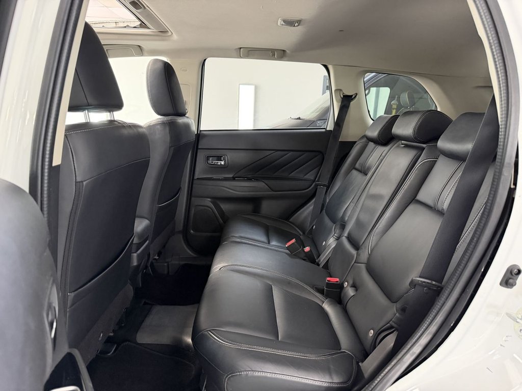 USED 2016 16 MITSUBISHI OUTLANDER 2.0h 12kWh GX4h SUV 5dr Petrol Plug-in Hybrid CVT 4WD Euro 6 (s/s) (200 ps) 