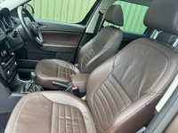 USED 2015 65 SKODA YETI 2.0 TDI Laurin & Klement Outdoor 5dr Diesel Manual 4WD Euro 6 (s/s) (150 ps) PAN ROOF+NAV+LEATHER+H.SEATS