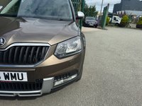 USED 2015 65 SKODA YETI 2.0 TDI Laurin & Klement Outdoor 5dr Diesel Manual 4WD Euro 6 (s/s) (150 ps) PAN ROOF+NAV+LEATHER+H.SEATS