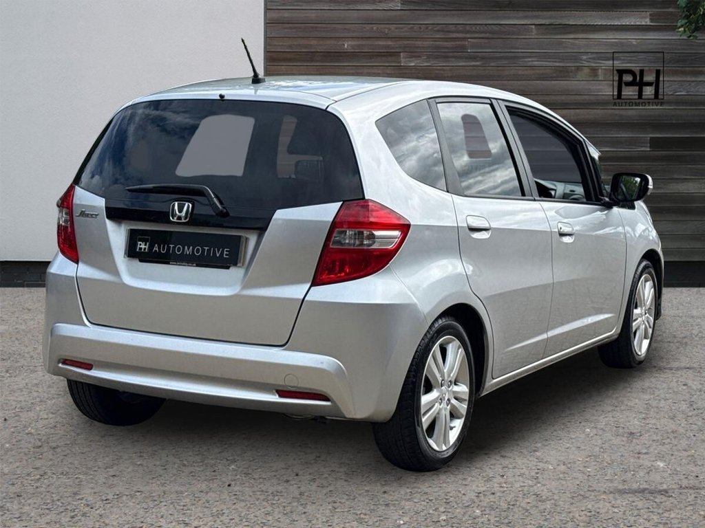 USED 2015 15 HONDA JAZZ 1.4 i-VTEC ES Plus Hatchback 5dr Petrol Manual Euro 5 (99 ps) 1 OWNER|FULL HONDA HISTORY