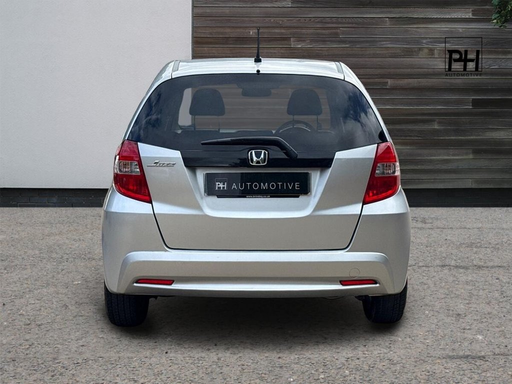 USED 2015 15 HONDA JAZZ 1.4 i-VTEC ES Plus Hatchback 5dr Petrol Manual Euro 5 (99 ps) 1 OWNER|FULL HONDA HISTORY