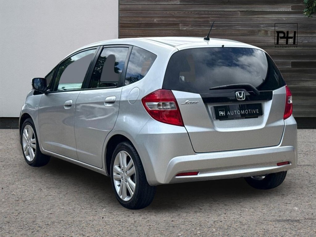 USED 2015 15 HONDA JAZZ 1.4 i-VTEC ES Plus Hatchback 5dr Petrol Manual Euro 5 (99 ps) 1 OWNER|FULL HONDA HISTORY