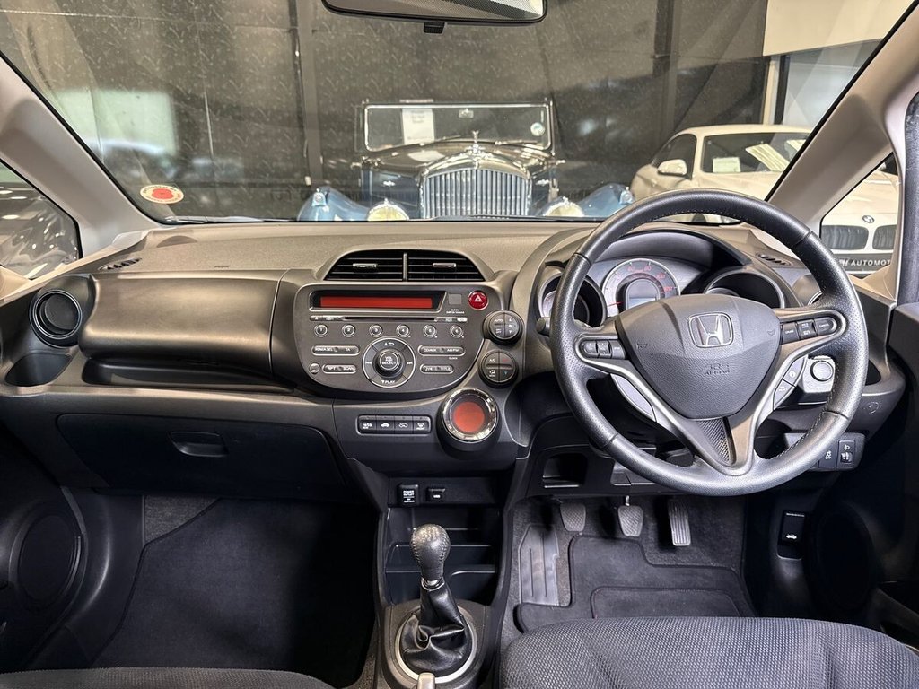 USED 2015 15 HONDA JAZZ 1.4 i-VTEC ES Plus Hatchback 5dr Petrol Manual Euro 5 (99 ps) 1 OWNER|FULL HONDA HISTORY