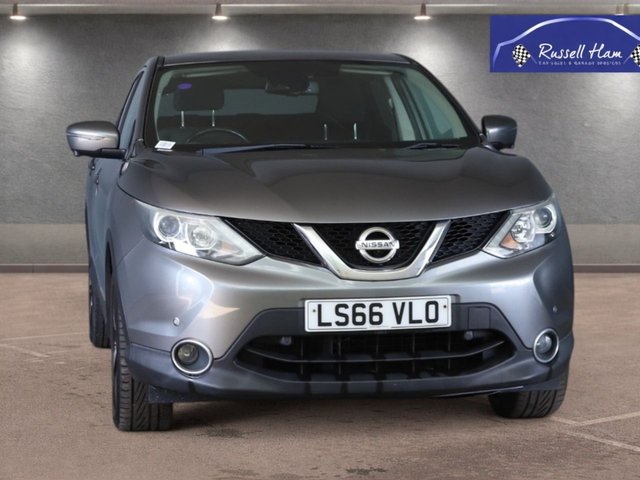 View our NISSAN QASHQAI