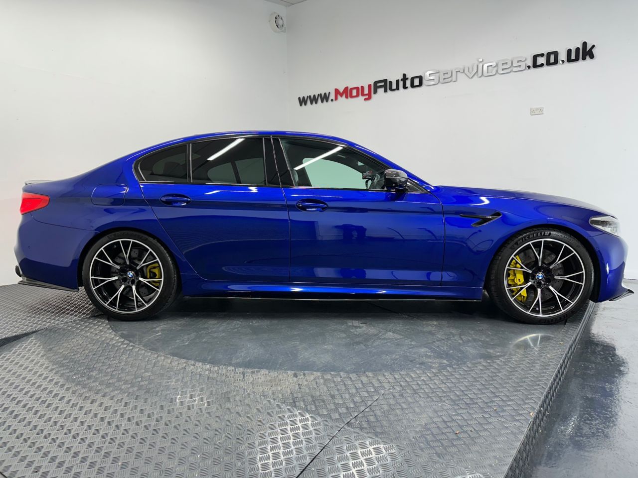 2018 BMW M5 4.4i V8 Competition Saloon 4dr Petrol Steptronic xDrive Euro 6 (s/s) (625 p - vehicle photo 10 for sale on PureCar
