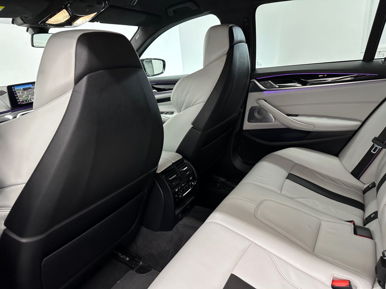 2018 BMW M5 4.4i V8 Competition Saloon 4dr Petrol Steptronic xDrive Euro 6 (s/s) (625 p - vehicle photo 28 for sale on PureCar