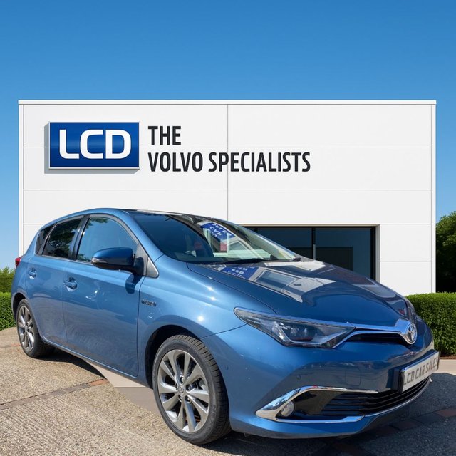 View our Toyota Auris 1.8 VVT-h Excel Hatchback 5dr Petrol Hybrid CVT Euro 6 (s/s) (136 ps)