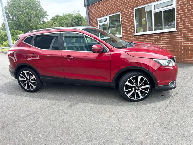 View our NISSAN QASHQAI