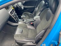 USED 2016 16 VOLVO V40 2.0 D3 R-Design Nav Hatchback 5dr Diesel Manual Euro 6 (s/s) (150 ps) PX WELCOME FINANCE AVAILABLE