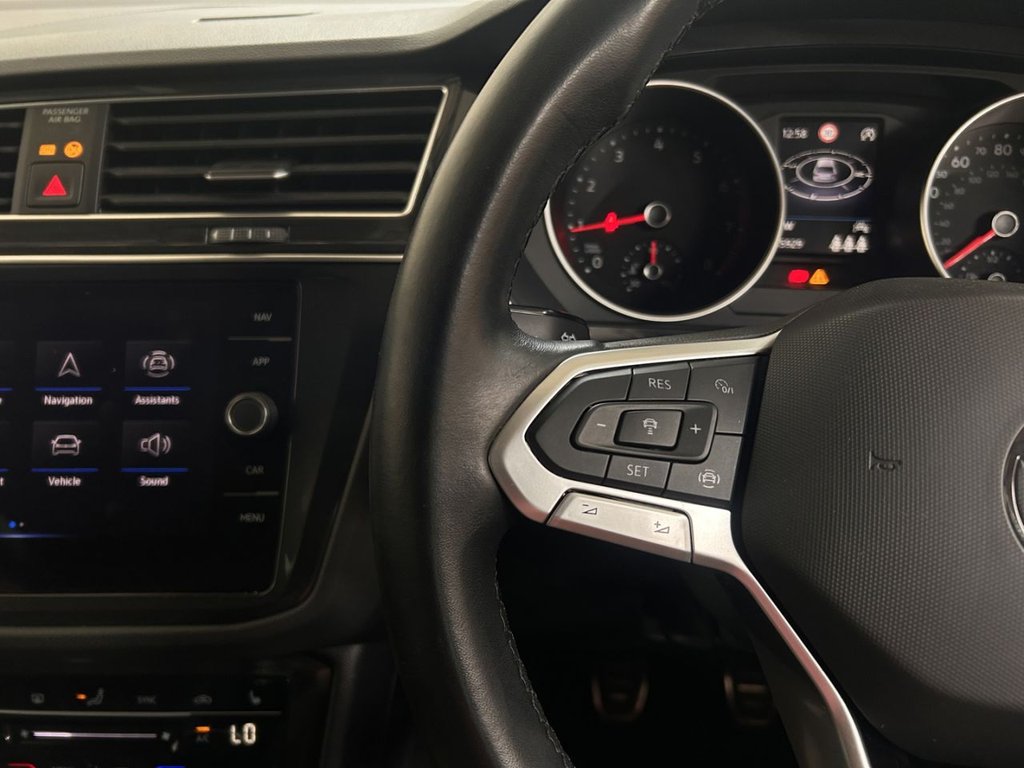 2022 Volkswagen Tiguan — image 10