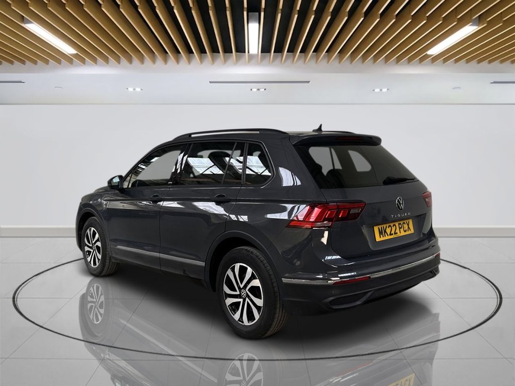 2022 Volkswagen Tiguan — image 4