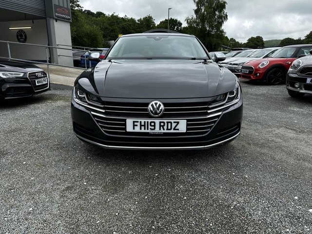 View our VOLKSWAGEN ARTEON