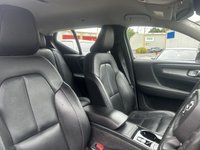 USED 2021 H VOLVO XC40 2.0 B4 MHEV Inscription Pro SUV 5dr Petrol Hybrid Auto Euro 6 (s/s) (197 ps) 