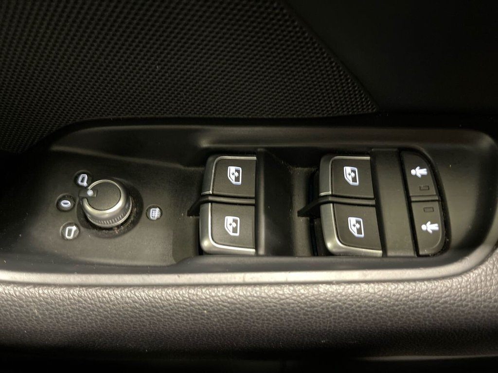 USED 2019 19 AUDI A3 1.5 TFSI CoD 35 S line Sportback 5dr Petrol Manual Euro 6 (s/s) (150 ps) Driver Modes