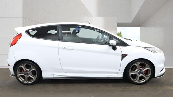 USED 2013 13 FORD FIESTA 1.6T EcoBoost ST-2 Hatchback 3dr Petrol Manual Euro 5 (182 ps) 