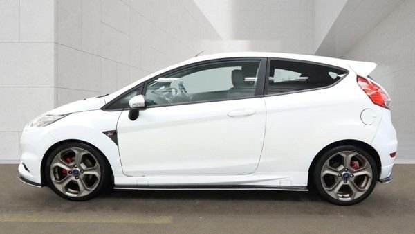 USED 2013 13 FORD FIESTA 1.6T EcoBoost ST-2 Hatchback 3dr Petrol Manual Euro 5 (182 ps) 