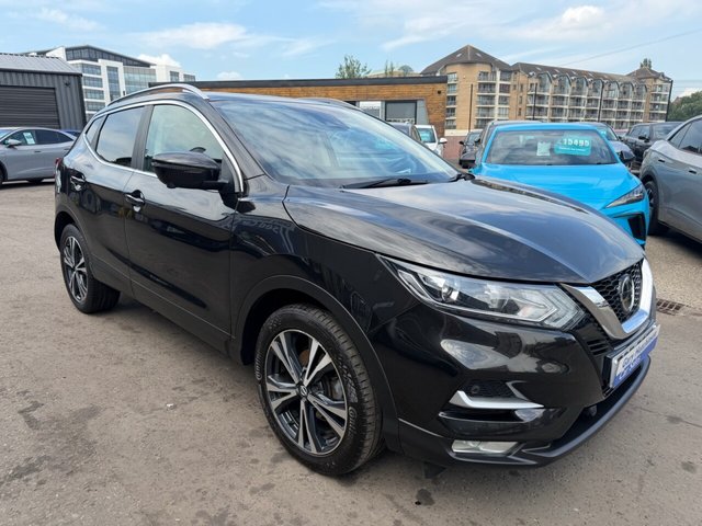 View our NISSAN QASHQAI