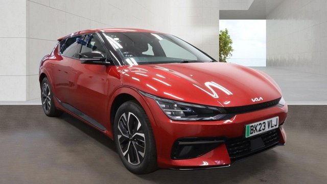 2023 23 KIA EV6 77.4kWh GT-Line Hatchback 5dr Electric Auto (225 bhp)+2 KEYS+1 OWNER FROM NEW+MEDIA+HISTORY+HALF LEATHER SEATS+CLIMATE+PRIVACY+PARK CONTROL+DIGITAL DASH+19