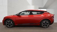 USED 2023 23 KIA EV6 77.4kWh GT-Line Hatchback 5dr Electric Auto (225 bhp)+2 KEYS+1 OWNER FROM NEW+MEDIA+HISTORY+HALF LEATHER SEATS+CLIMATE+PRIVACY+PARK CONTROL+DIGITAL DASH+19