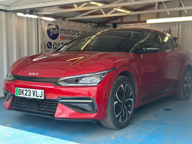 View our Kia Ev6 77.4kWh GT-Line Hatchback 5dr Electric Auto (225 bhp)+2 KEYS+1 OWNER FROM NEW+MEDIA+HISTORY+HALF LEATHER SEATS+CLIMATE+PRIVACY+PARK CONTROL+DIGITAL DASH+19" ALLOYS+BLUETOOTH+NAV+