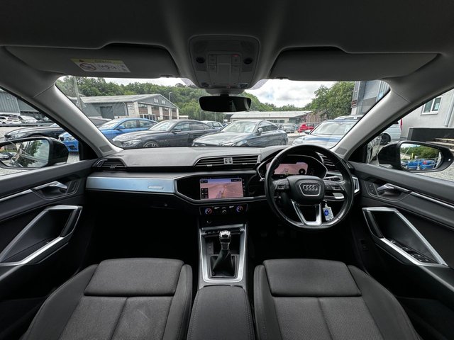 View our AUDI Q3