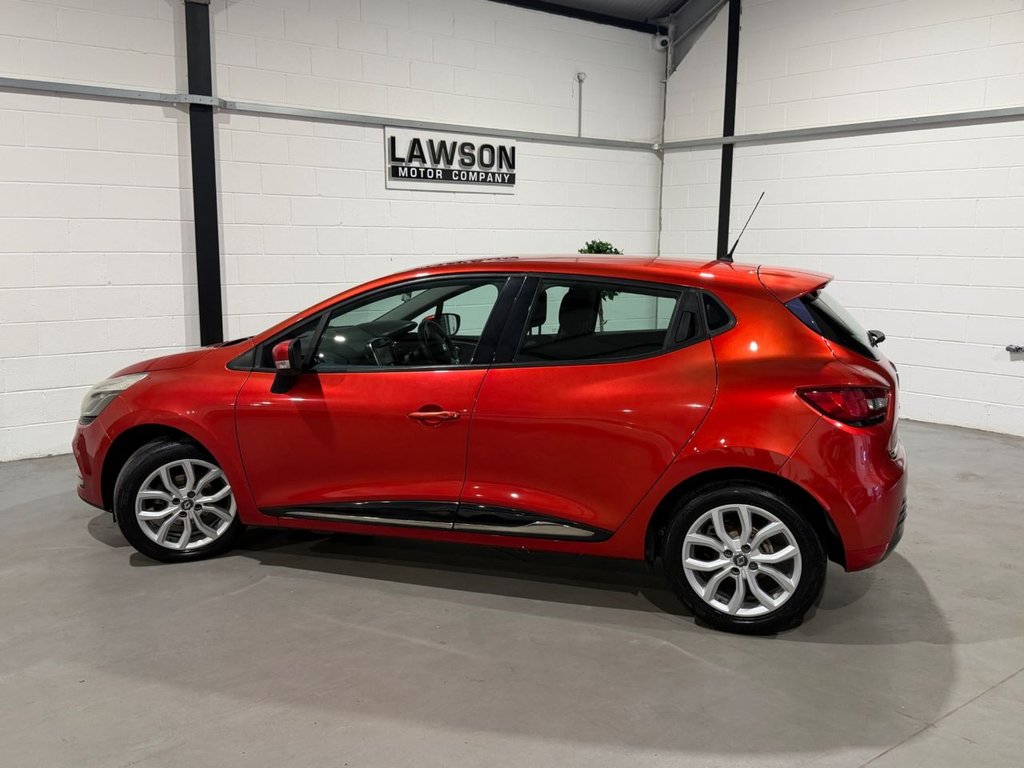 USED 2017 17 RENAULT CLIO 1.2 16V Dynamique Nav Hatchback 5dr Petrol Manual Euro 6 (75 ps) 