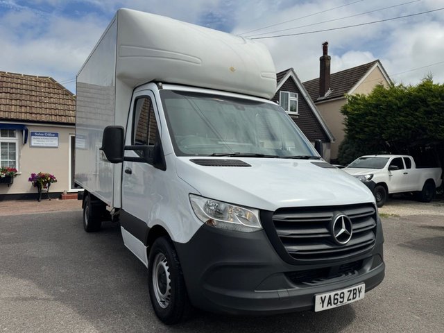 View our MERCEDES-BENZ SPRINTER